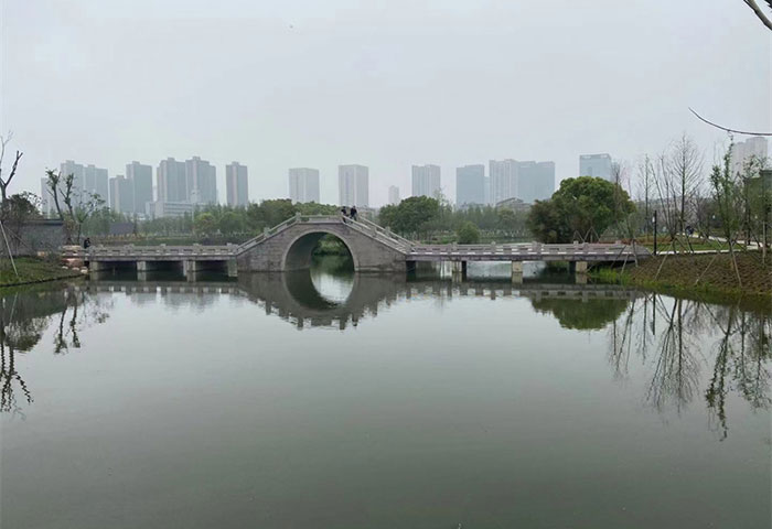 青石产品在运输上需要操作者注意的有哪些-诸暨市越拓石材有限公司